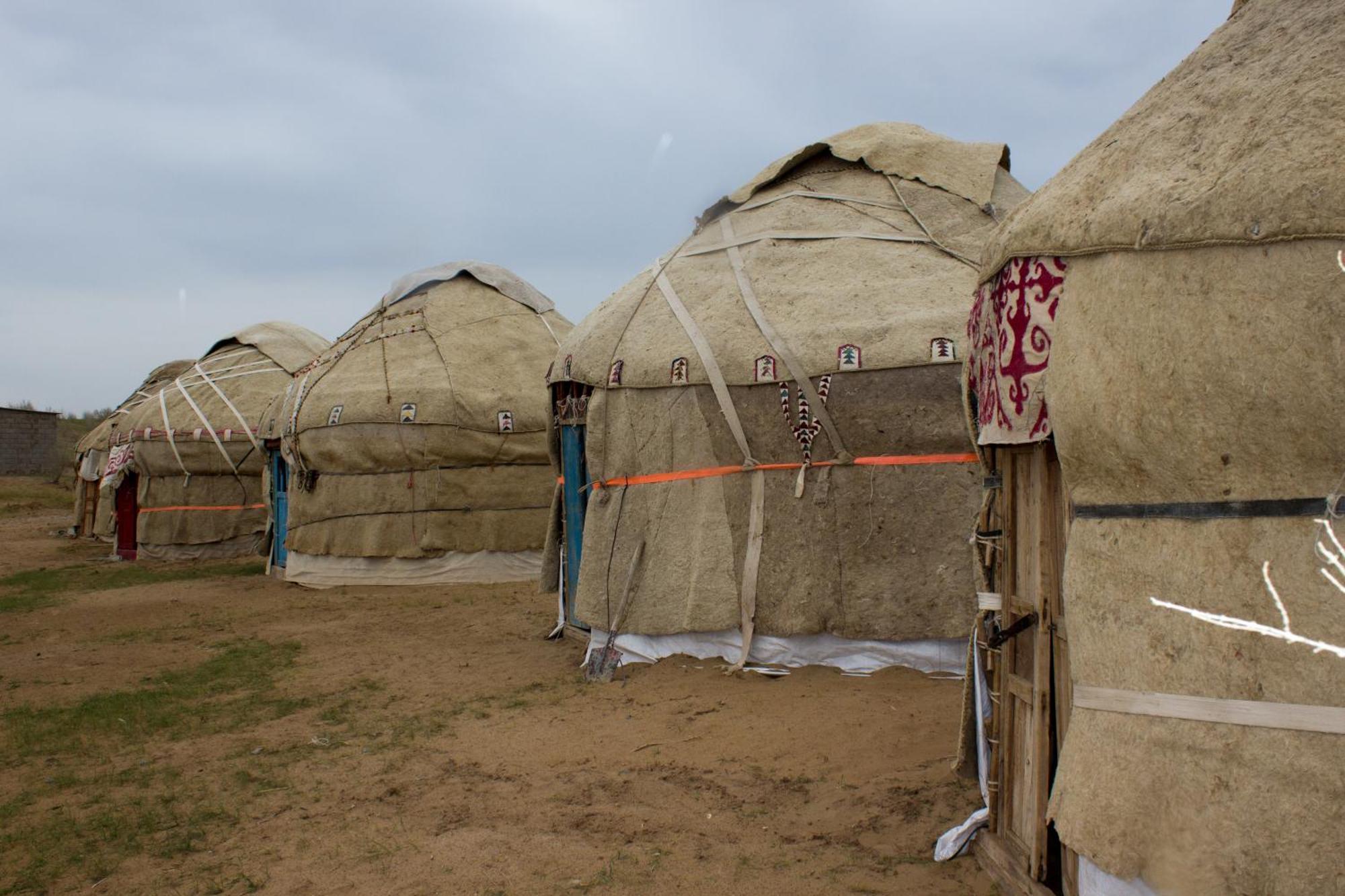 Отель Authentic Uzbek Yurt Camp Eco-Friendly Nurota Экстерьер фото