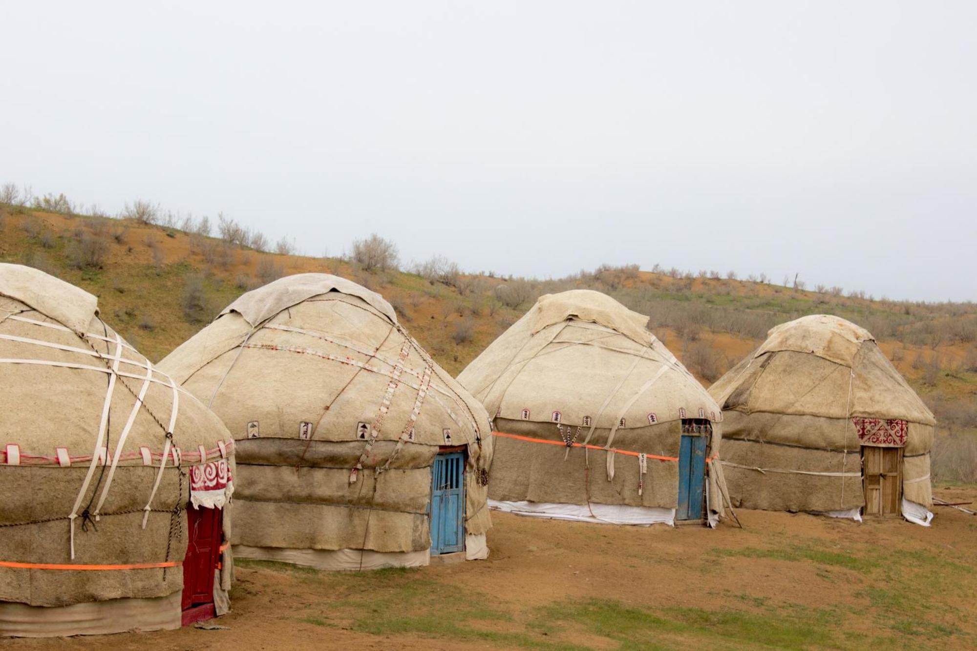 Отель Authentic Uzbek Yurt Camp Eco-Friendly Nurota Экстерьер фото