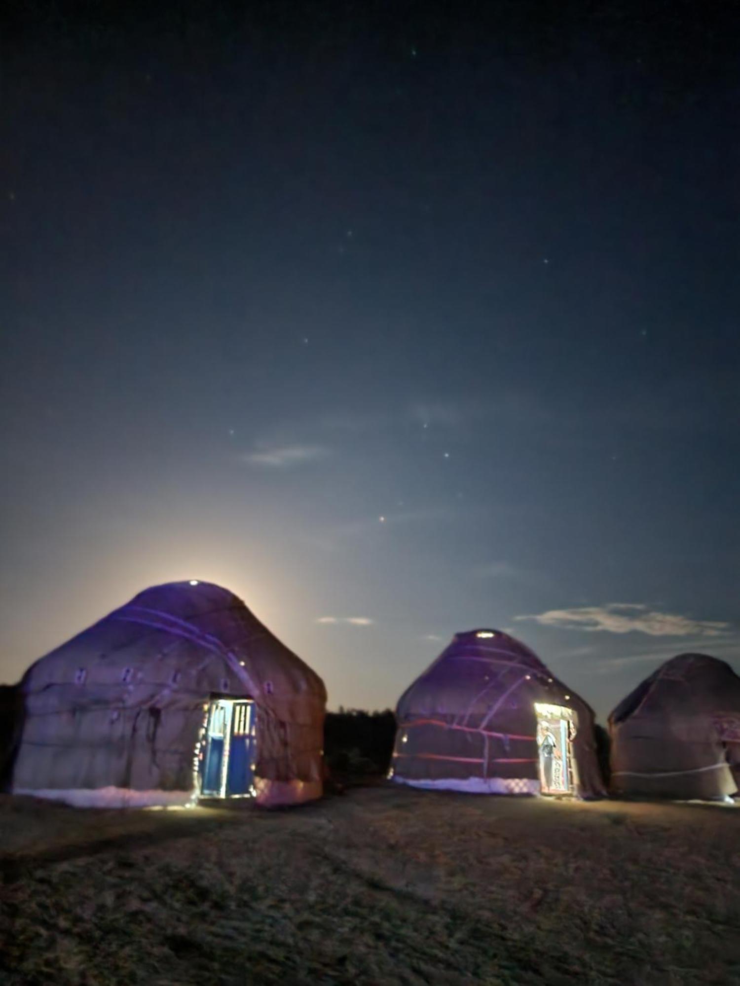 Отель Authentic Uzbek Yurt Camp Eco-Friendly Nurota Экстерьер фото